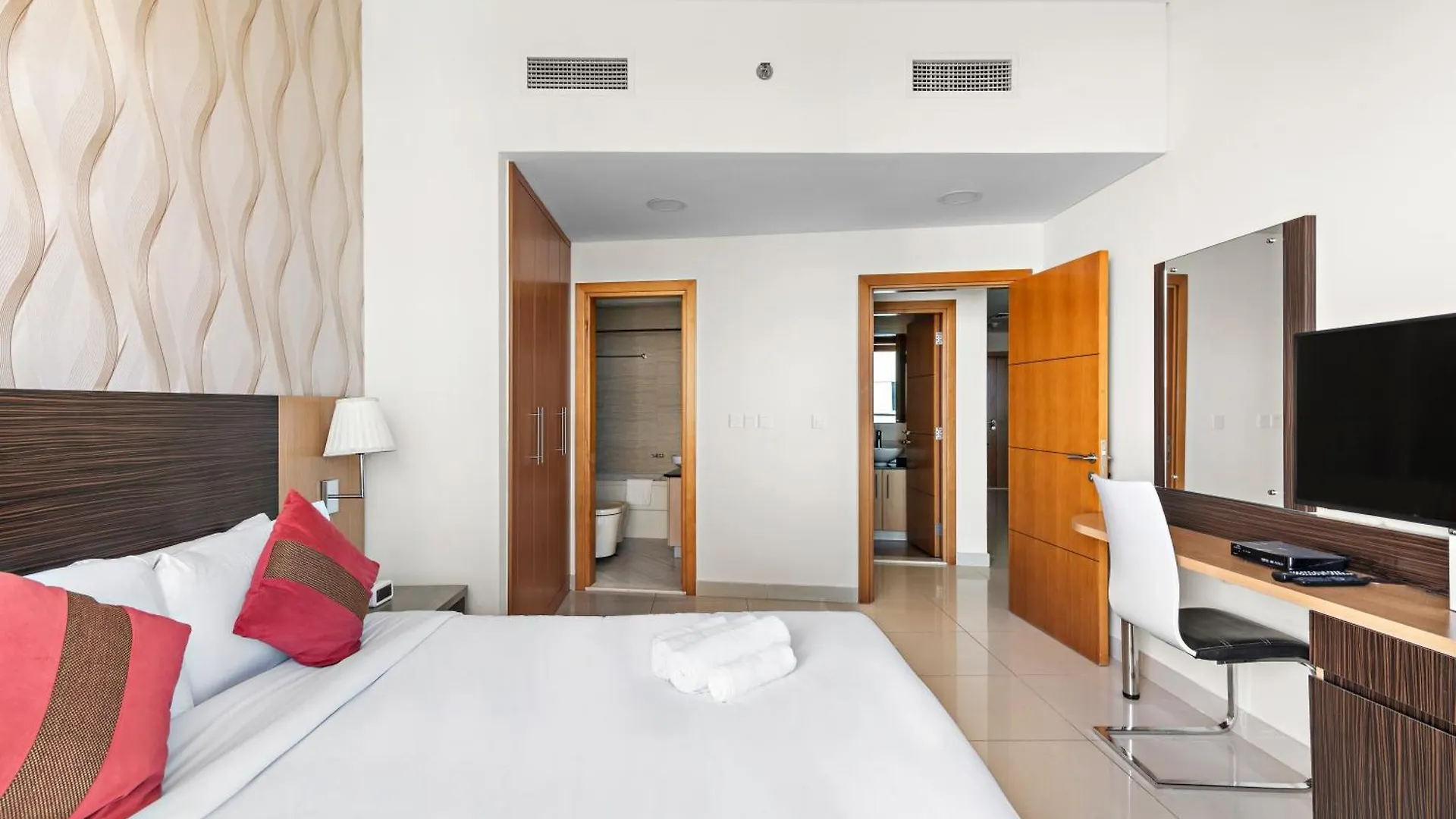 Great 2Br Apt Ocean Heights Dubaj Egyesült Arab Emírségek